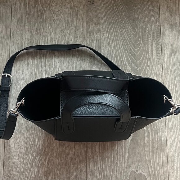 Faux Leather Structured Shoulder Bag - Picture 4 of 6